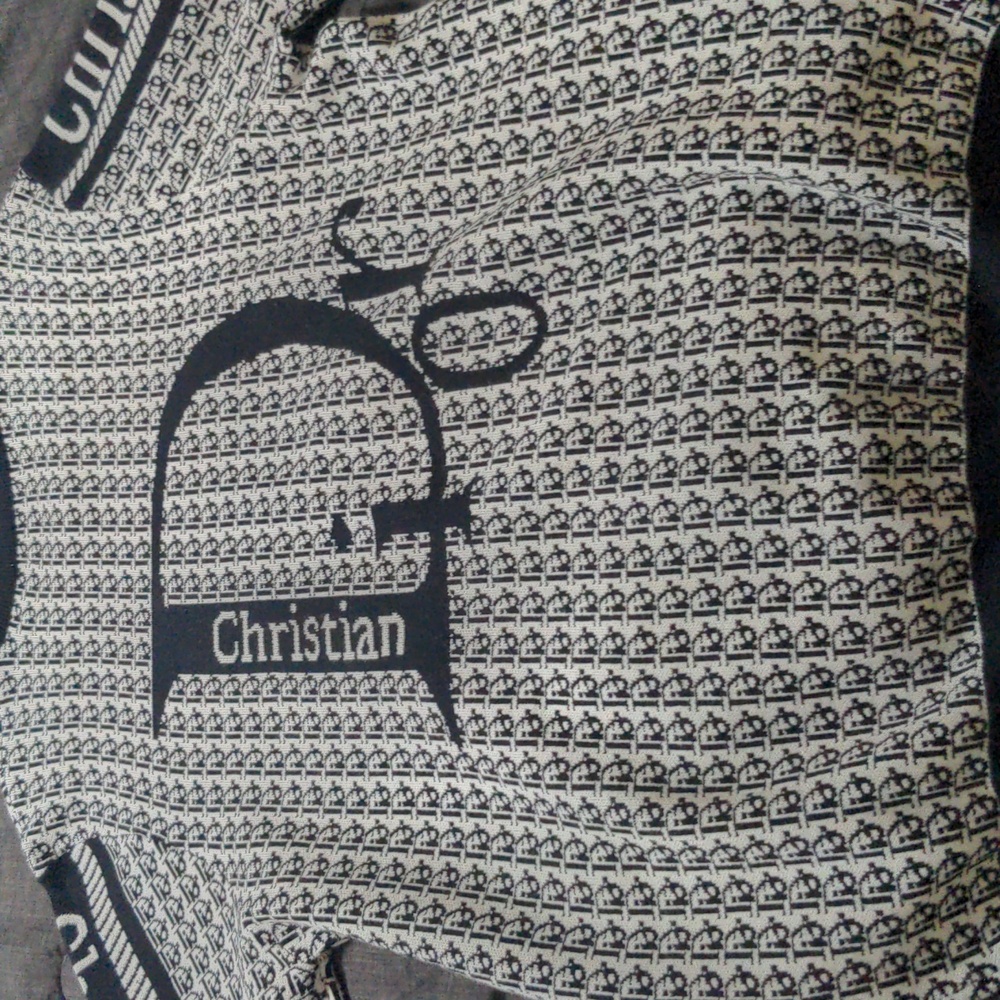 Dior sweater